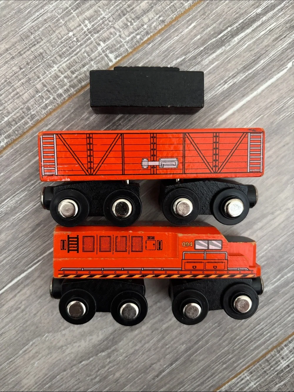 Battat Wooden Train Set - Orange